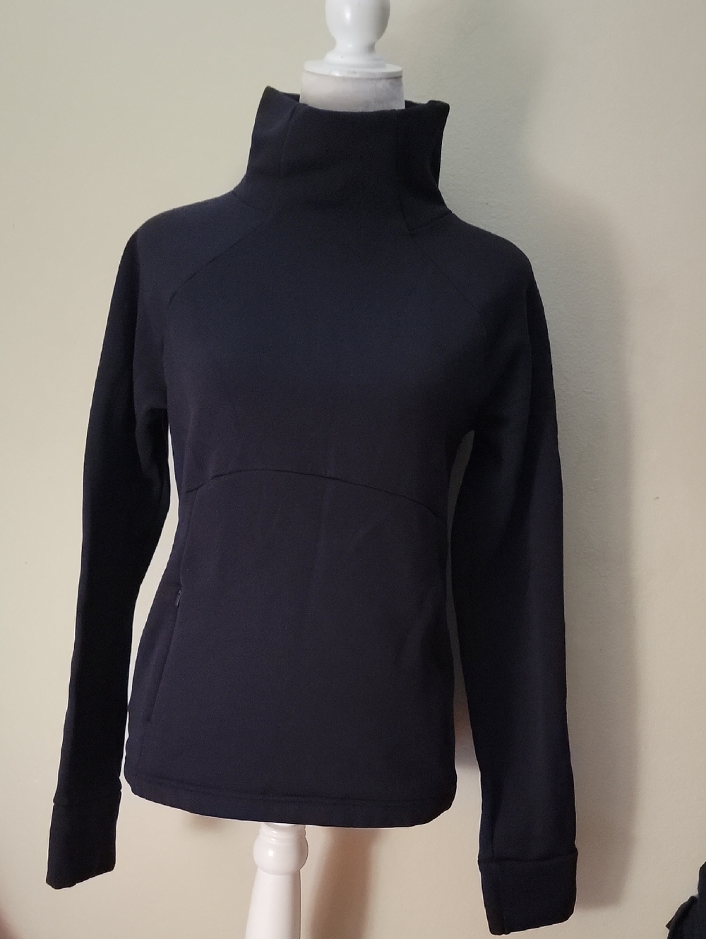 Athleta Black Crewneck Tee